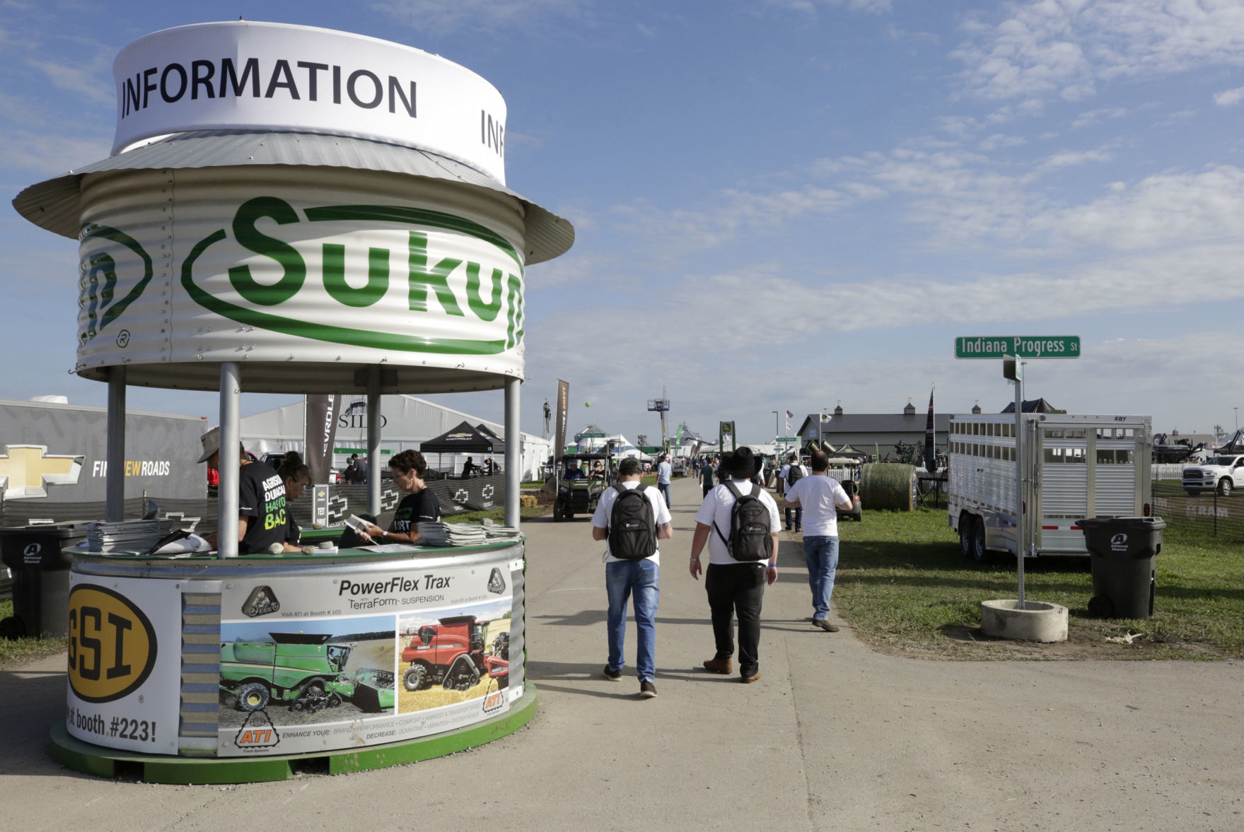 GALLERY-farmprogress_day3-23-83019.JPG